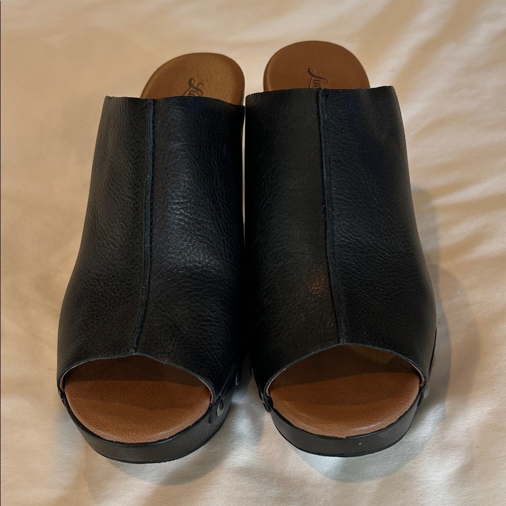 Lucky Brand Black Leather Women's Mules